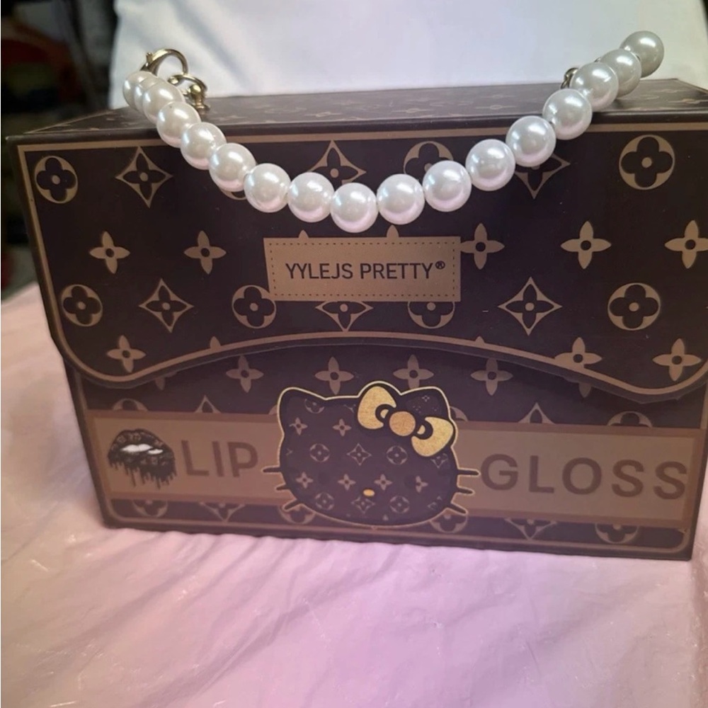 Yylejs Pretty Lip Gloss Bag with Pearl Handle